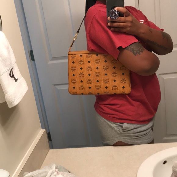 stark wristlet pouch in visetos